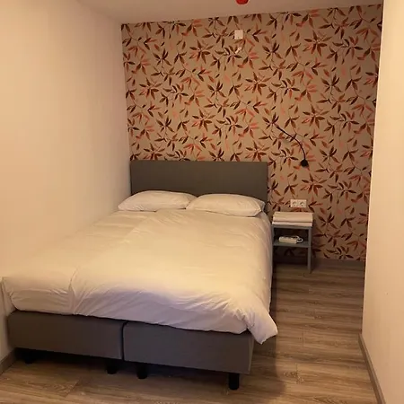 Sint-maria Next Door ホテル *