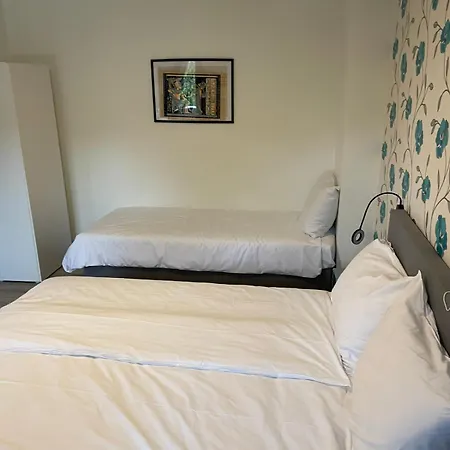 Sint-maria Next Door