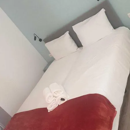 Sint-maria Next Door ファルケンブルフ