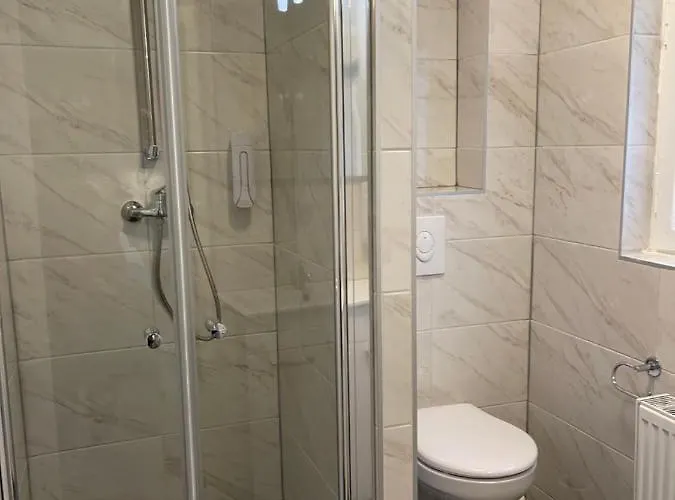 Sint-maria Next Door Готель *