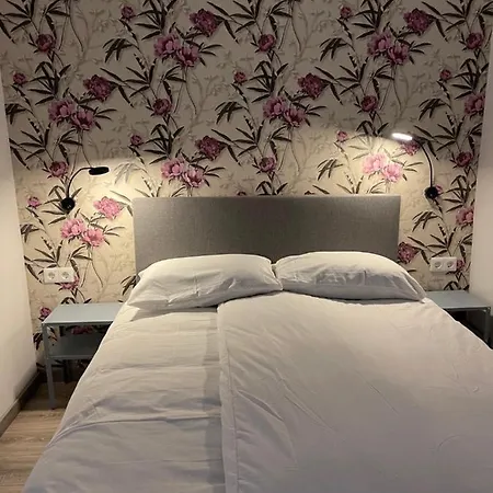 Ξενοδοχείο Sint-maria Next Door