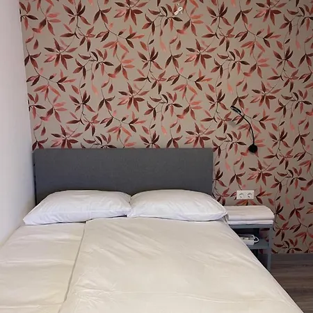 Ξενοδοχείο Sint-maria Next Door